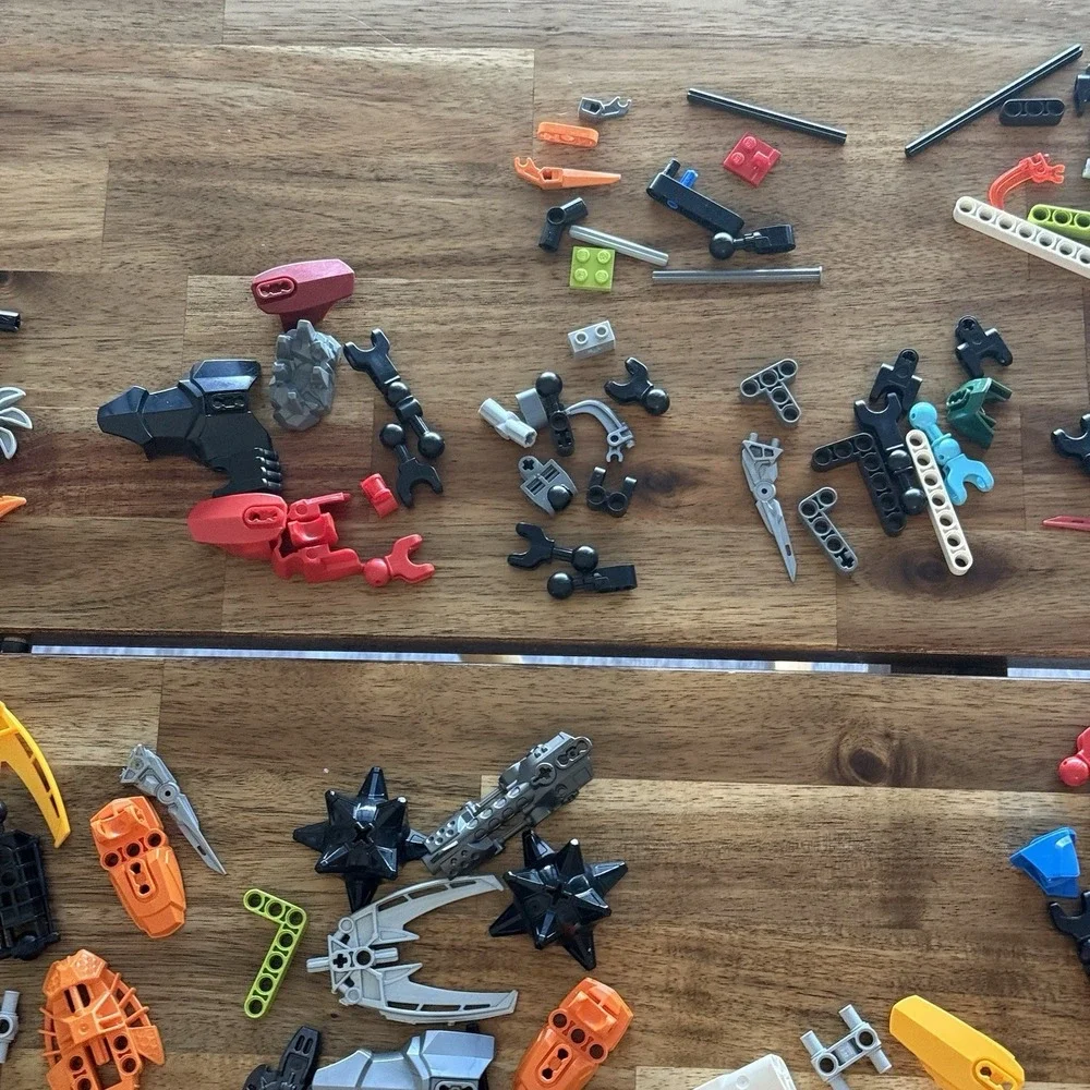 LEGO BIONICLE Hero Factory Bulk Lot of 200 Parts Pieces 1 LB SEE PICTURES AS IS!